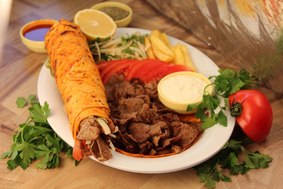 Beef shawarma sandwich (medium, saj bread)