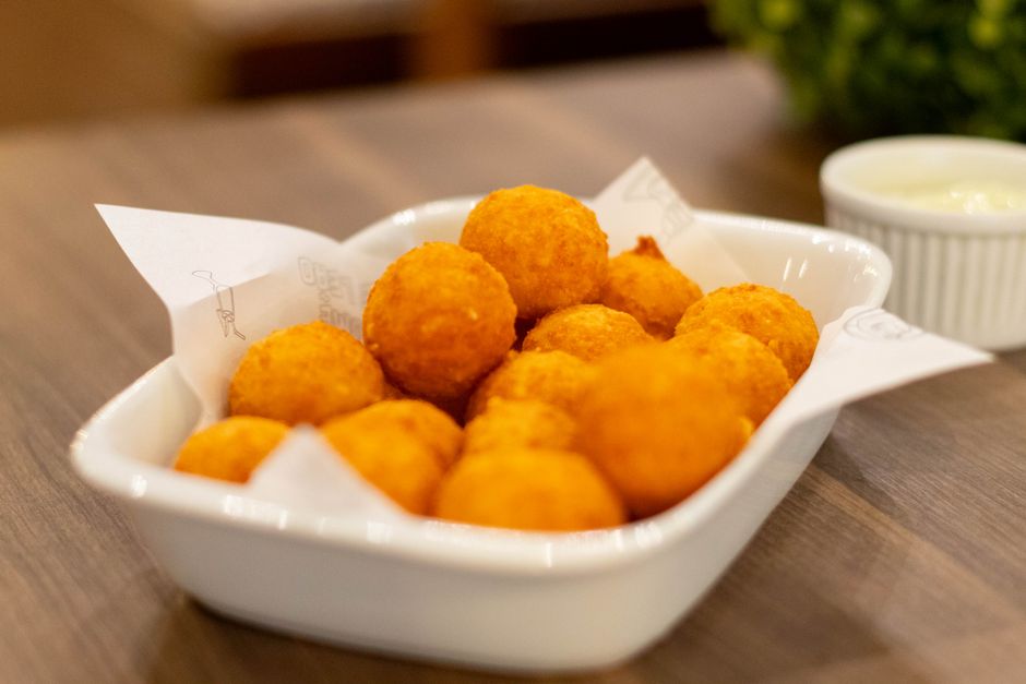 Cheese balls (10 pcs)