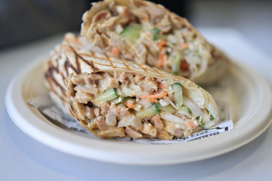 Chicken shawarma sandwich (large, arabic bread)
