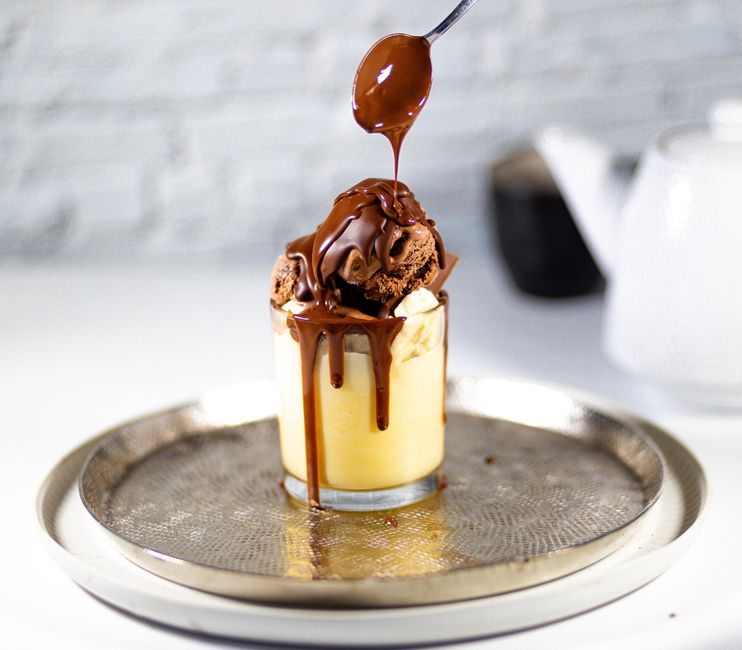 Chocolate sundae