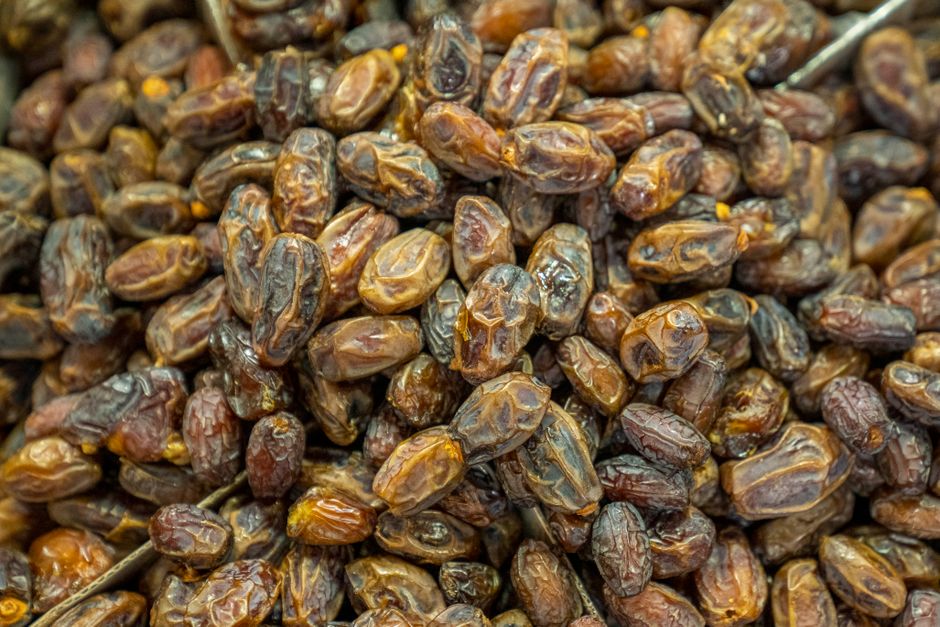 Dates (dried)