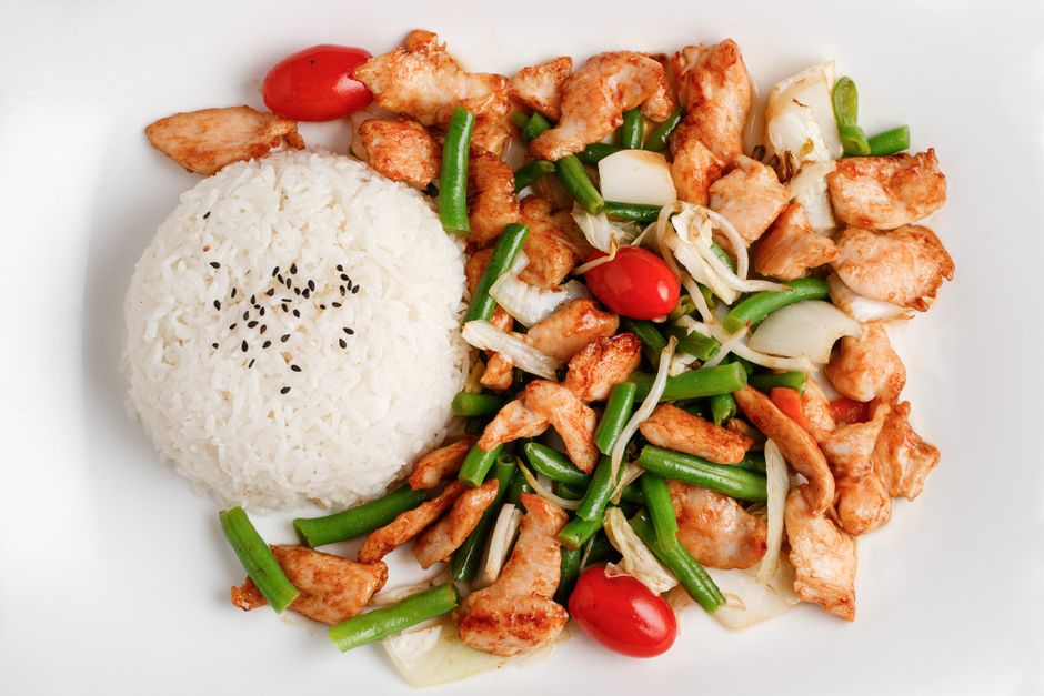 Green beans stew with rice (chicken half)