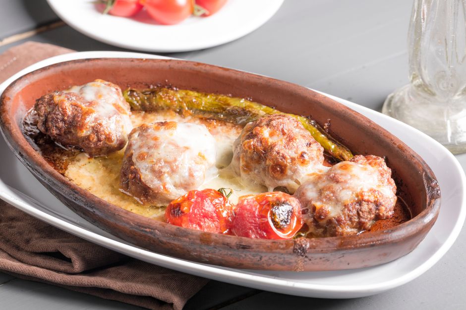 Kofta tray tahini