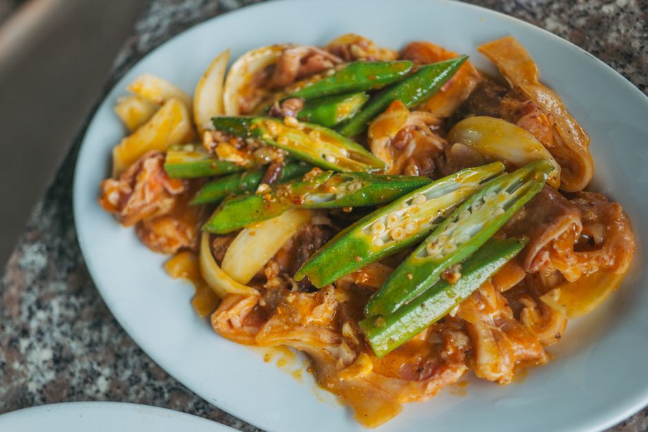 Okra stew with rice (meat 125g)