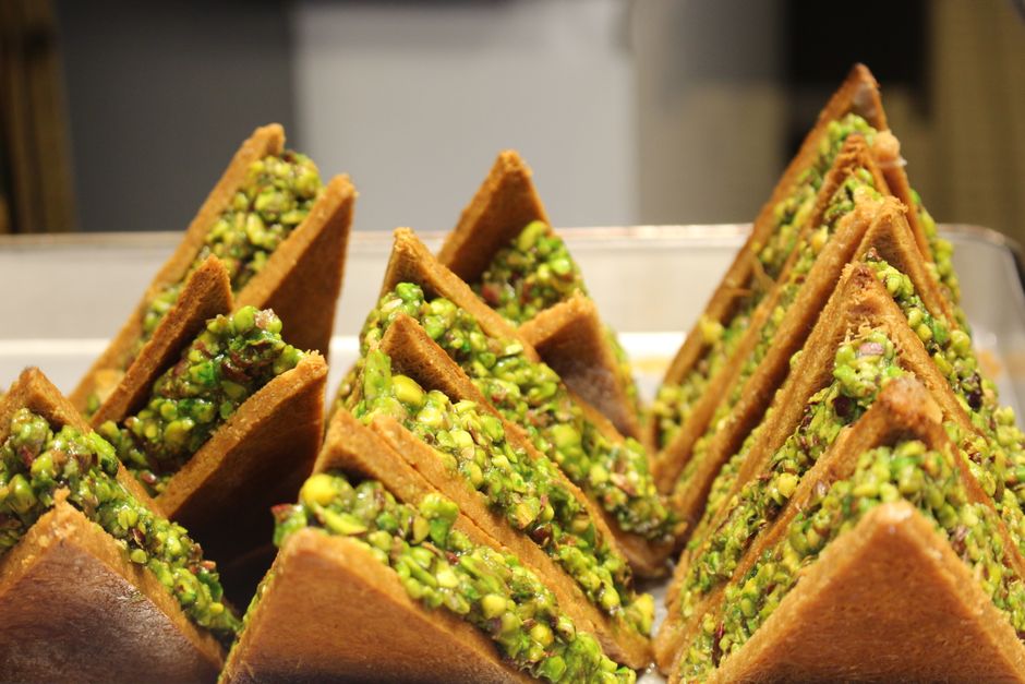 Qatayef with Walnuts & Syrup