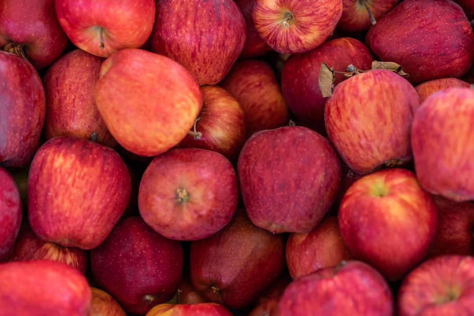 Red Apple