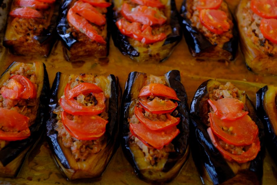 Stuffed eggplant (rice & meat)